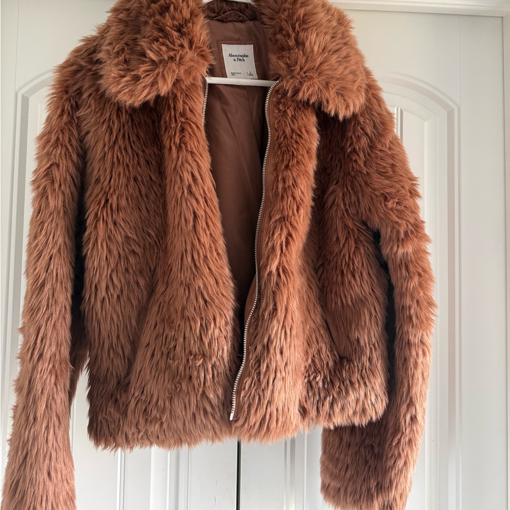 Abercrombie & Fitch Copper Faux Fur Zip-Up Jacket